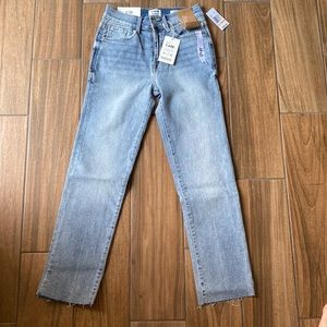 Kensie Jeans Light Wash Slim Fit Jeans